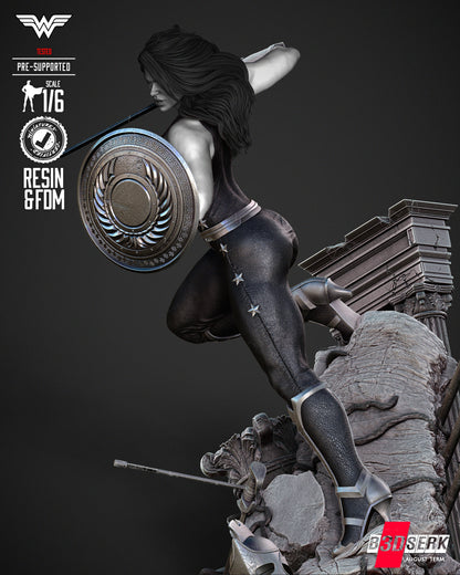 Wonder Girl Sculpture